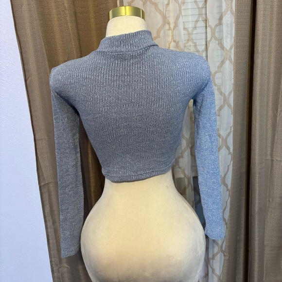 BCBGeneration Gray Ribbed Crop Blouse - Picture 2 of 3